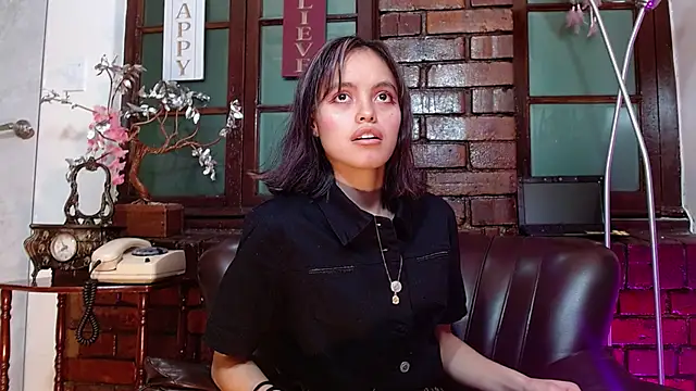 Sue Sparkle online show from 14, 12, 2025