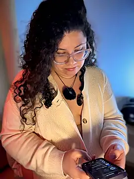 VanesssaMilf  online show from 14, 5, 2026