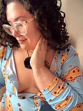 VanesssaMilf  online show from 15, 5, 2026