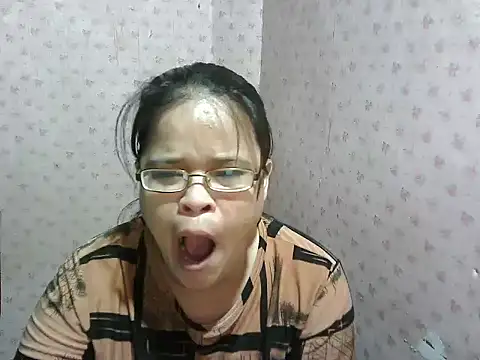 Hotty babe23 online show from 16, 12, 2025