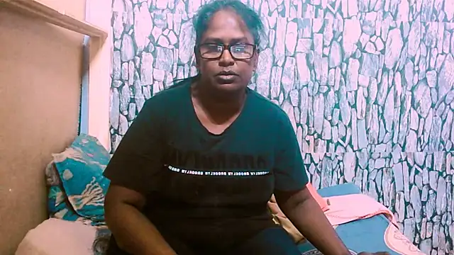 Snapshot of Exotic_indian95 chatting on 3, 3, 2026 Exotic indian95 online show from 3, 3, 2026