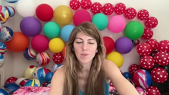 Snapshot of CelestialRuby chatting on 7, 2, 2026 CelestialRuby online show from 7, 2, 2026