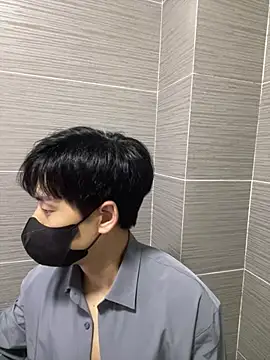 kimze7 online show from 13, 4, 2026