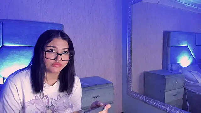 NaomySakura online show from 12, 3, 2026