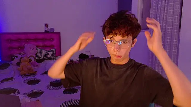 Dani Dancer online show from 8, 3, 2026