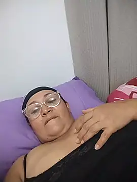 Nini Love  online show from 13, 2, 2026