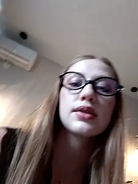 Snapshot of findwayout chatting on 12, 6, 2026 findwayout online show from 12, 6, 2026