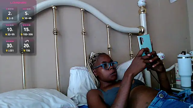 Snapshot of xSATIVAx chatting on 19, 1, 2026 xSATIVAx online show from 19, 1, 2026