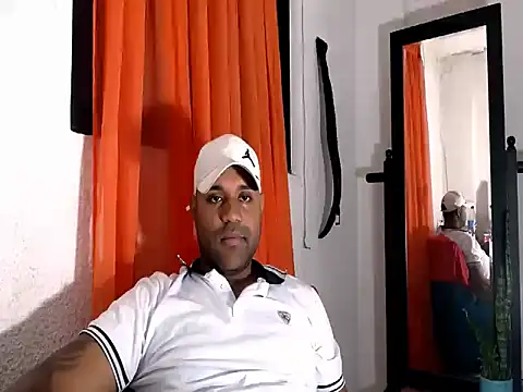 Snapshot of 420_NigaaRealFLV chatting on 18, 6, 2026 420 NigaaRealFLV online show from 18, 6, 2026