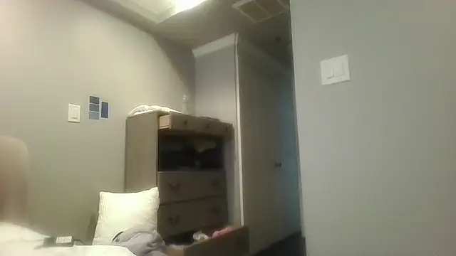 Snapshot of BeefyNcloudy chatting on 15, 12, 2025 BeefyNcloudy online show from 15, 12, 2025