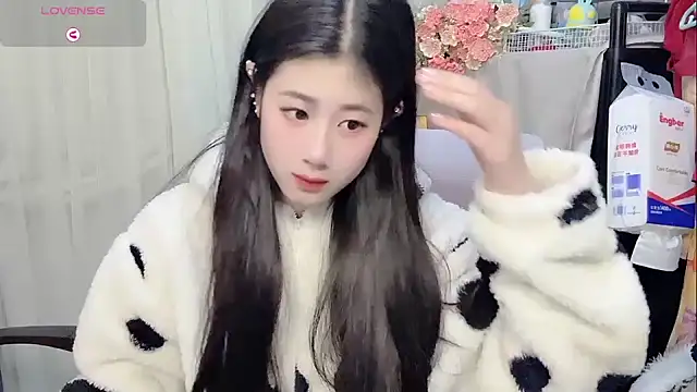 Yvonne-07 online show from 26, 2, 2026