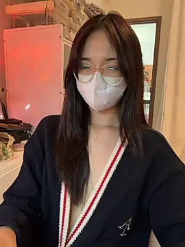 mimichannn99 online show from 5, 4, 2026