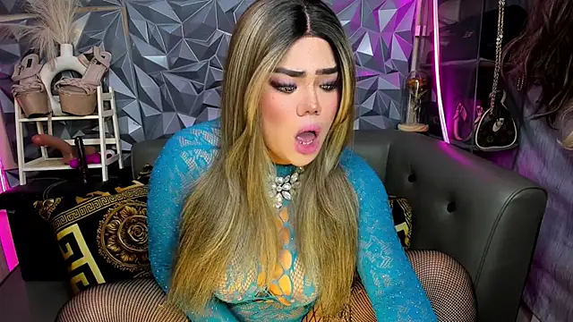 AlwaysHornyMia online show from 29, 3, 2026