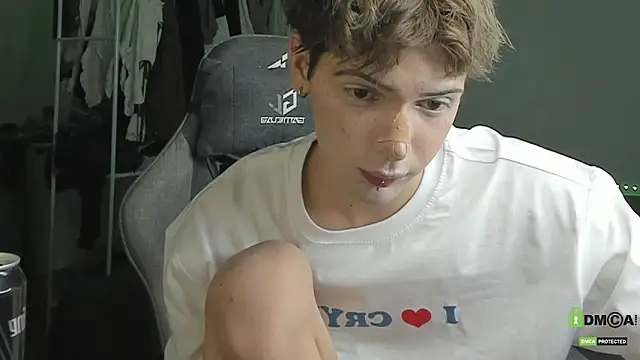 Snapshot of colestorm_ chatting on 9, 2, 2026 colestorm online show from 9, 2, 2026