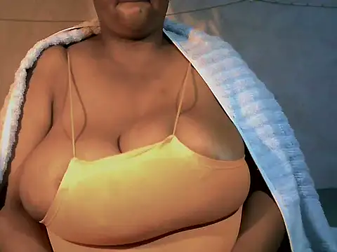 sweetmilkylady online show from 9, 6, 2026