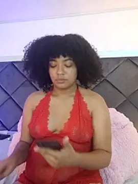 LunaaCurly online show from 10, 4, 2026