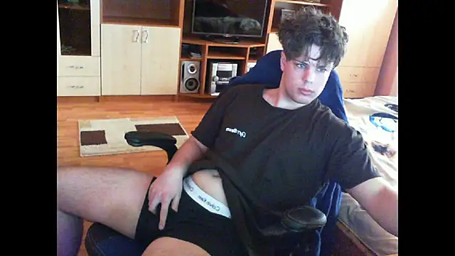 GymGuy0505 online show from 2, 2, 2026