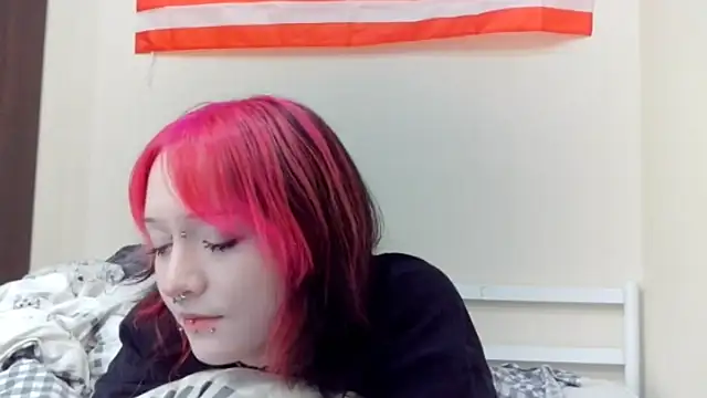 Snapshot of Shine_Luna chatting on 17, 2, 2026 Shine Luna online show from 17, 2, 2026