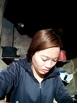 little-effy online show from 18, 3, 2026