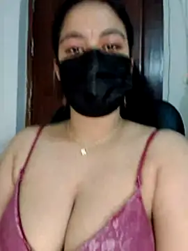 nosrat014 online show from 12, 4, 2026