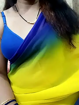 Snapshot of kusbu0077 chatting on 15, 4, 2026 kusbu0077 online show from 15, 4, 2026