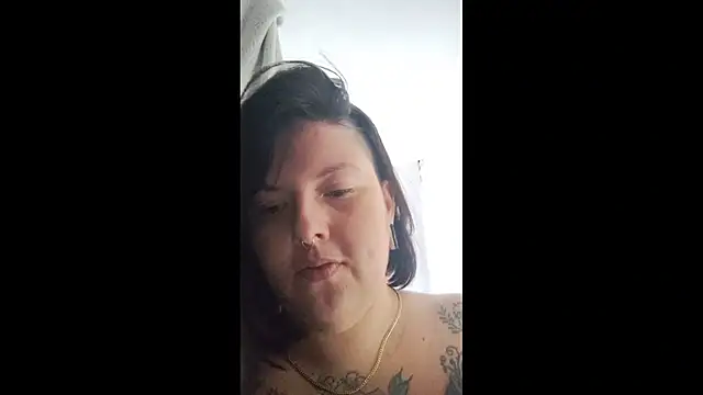 Divine Pouvoir online show from 16, 2, 2026