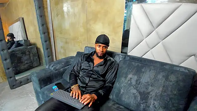 Snapshot of jay_jhonson01 chatting on 22, 12, 2025 jay jhonson01 online show from 22, 12, 2025