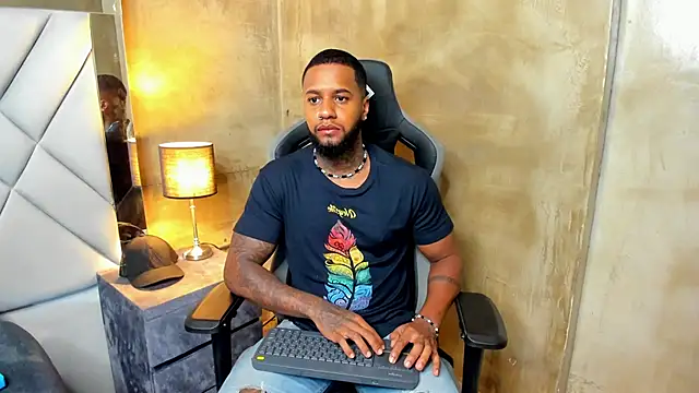 Snapshot of jay_jhonson01 chatting on 23, 12, 2025 jay jhonson01 online show from 23, 12, 2025