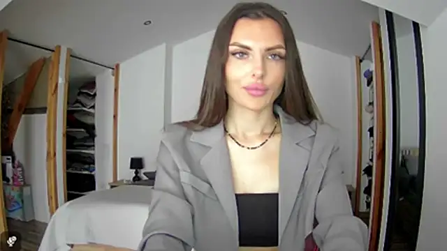 Addisonadore online show from 7, 4, 2026