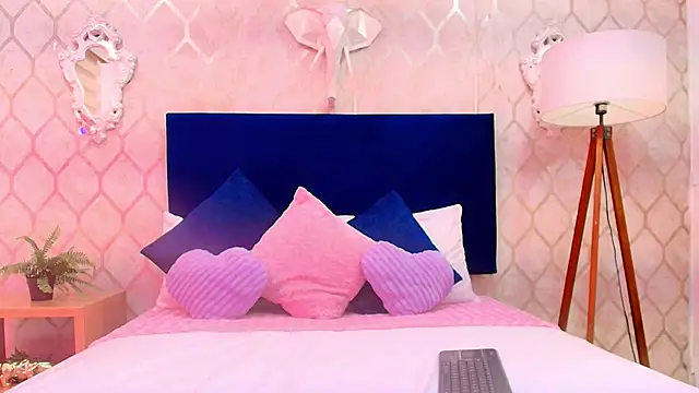 alanna flowers online show from 6, 2, 2026