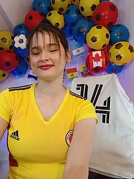 Jasmineloki online show from 13, 6, 2026