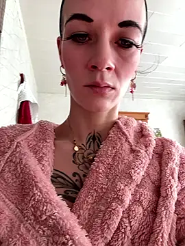 dein traumchen online show from 15, 2, 2026