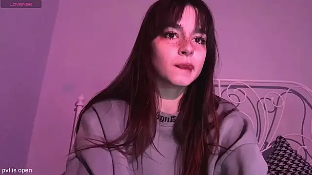 xx lily online show from 23, 12, 2025