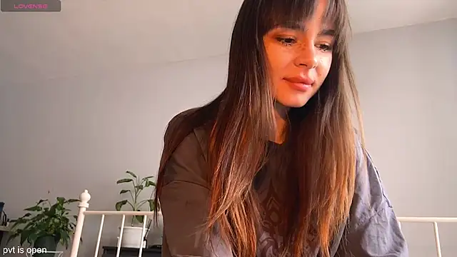 xx lily online show from 3, 3, 2026