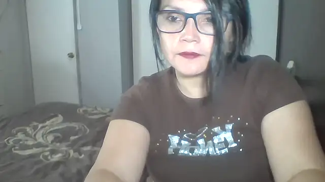 SHAMELESSLY HOT online show from 15, 4, 2026