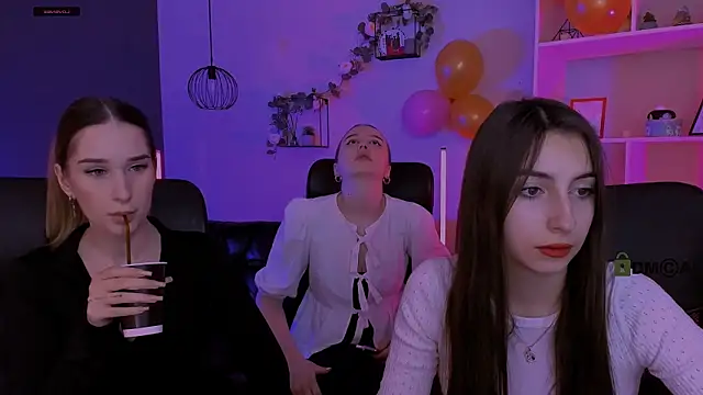 mila firee online show from 3, 4, 2026