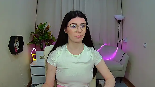 Snapshot of MilaSecret55 chatting on 28, 4, 2026 MilaSecret55 online show from 28, 4, 2026