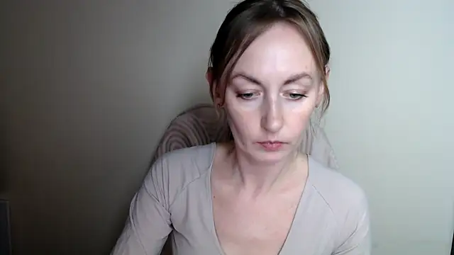 Snapshot of LiaSeass_ chatting on 6, 6, 2026 LiaSeass online show from 6, 6, 2026
