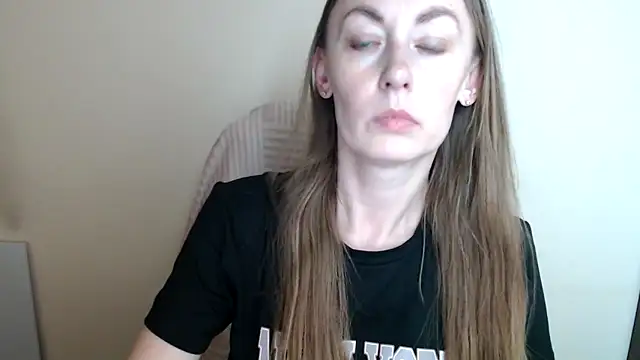 Snapshot of LiaSeass_ chatting on 10, 6, 2026 LiaSeass online show from 10, 6, 2026