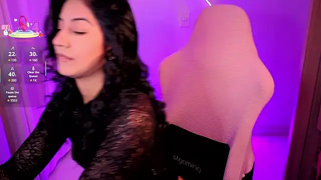 chloebum  online show from 4, 4, 2026