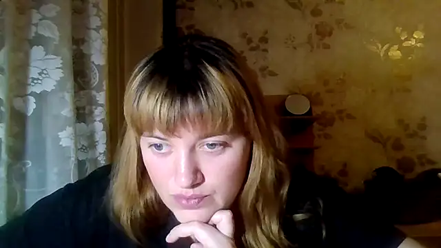 swett girll online show from 13, 12, 2025