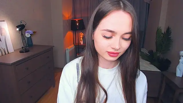 Snapshot of YvonneRobes chatting on 6, 2, 2026 YvonneRobes online show from 6, 2, 2026