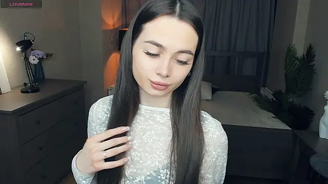 Snapshot of YvonneRobes chatting on 14, 2, 2026 YvonneRobes online show from 14, 2, 2026