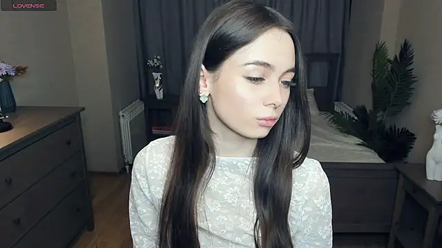 Snapshot of YvonneRobes chatting on 23, 2, 2026 YvonneRobes online show from 23, 2, 2026