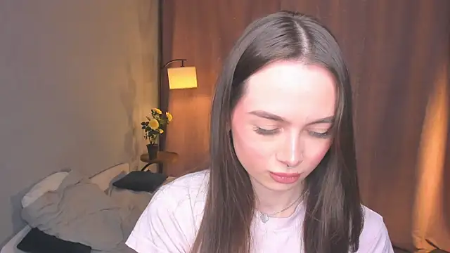Snapshot of YvonneRobes chatting on 15, 3, 2026 YvonneRobes online show from 15, 3, 2026