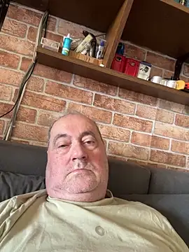 csikar online show from 19, 4, 2026