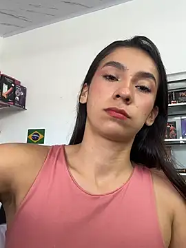 Snapshot of lunaluxury22 chatting on 7, 7, 2026 lunaluxury22 online show from 7, 7, 2026