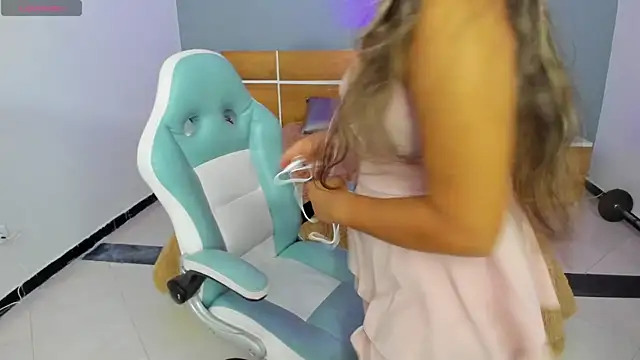 aniie princess 18 online show from 15, 5, 2026