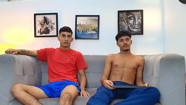 Snapshot of DIAMOND_BLACKS chatting on 4, 3, 2026 DIAMOND BLACKS online show from 4, 3, 2026