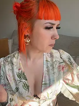 ScarletVixenLive online show from 15, 4, 2026